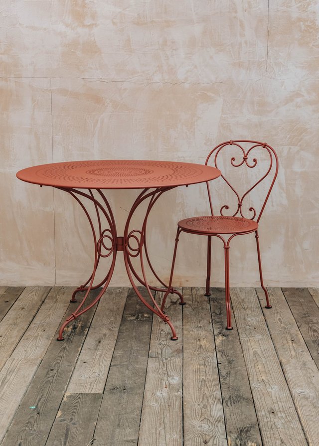 1900 D96 Table in Red Ochre