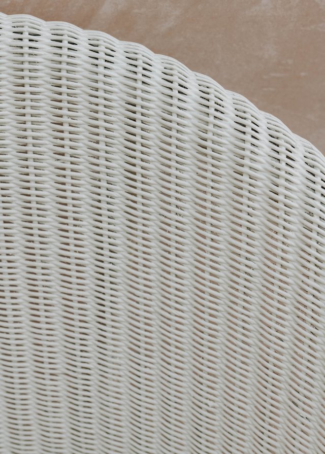 Classic Armchair in Snow White