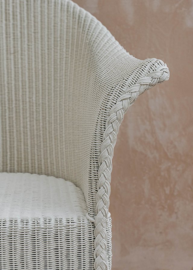 Classic Armchair in Snow White