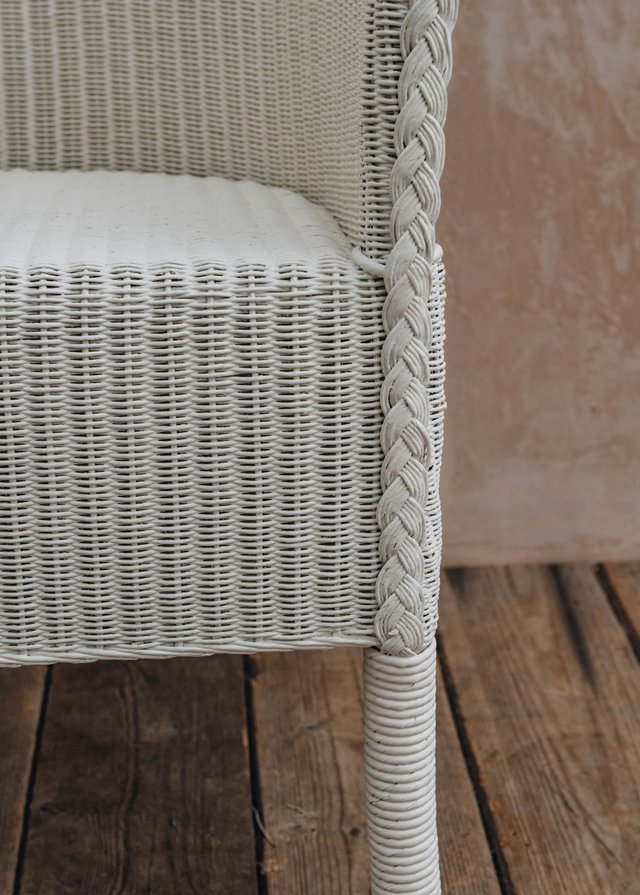 Classic Armchair in Snow White